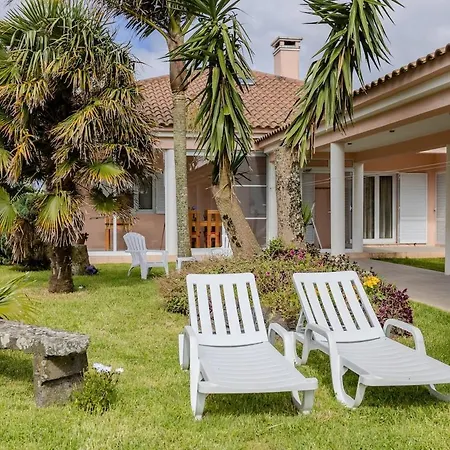 Garden House Casa de Férias Arrifes